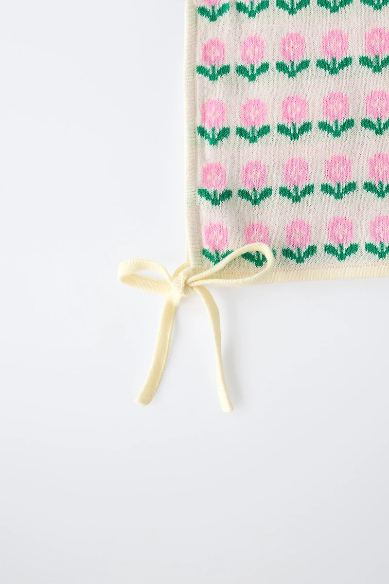 FLORAL JACQUARD KNIT BONNET
