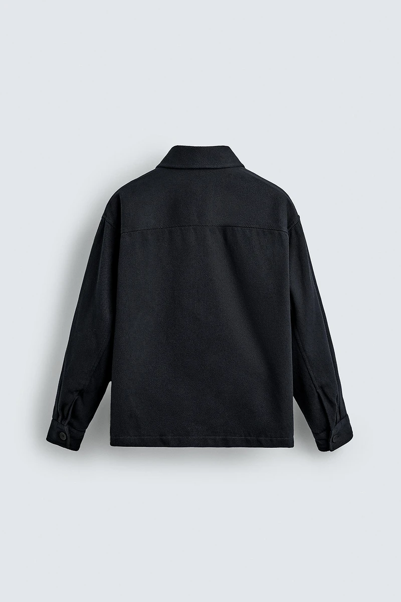 TEXTURED POCKET OVERSHIRT