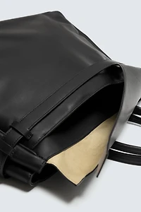 LEATHER HANDBAG