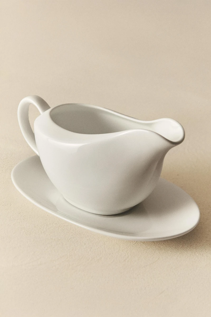 SOLID BONE CHINA GRAVY BOAT