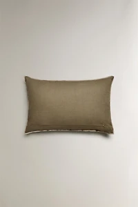 LINEN CUSHION COVER WITH OVERLOCK