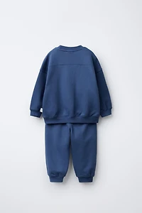 ENSEMBLE DE JOGGING SWEAT-SHIRT ET PANTALON JOGGER ÉTIQUETTE