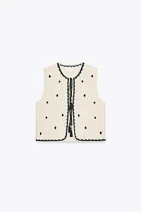 GILET BRODÉ À POMPONS