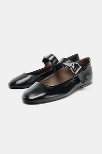 LEATHER BUCKLE BALLET FLATS