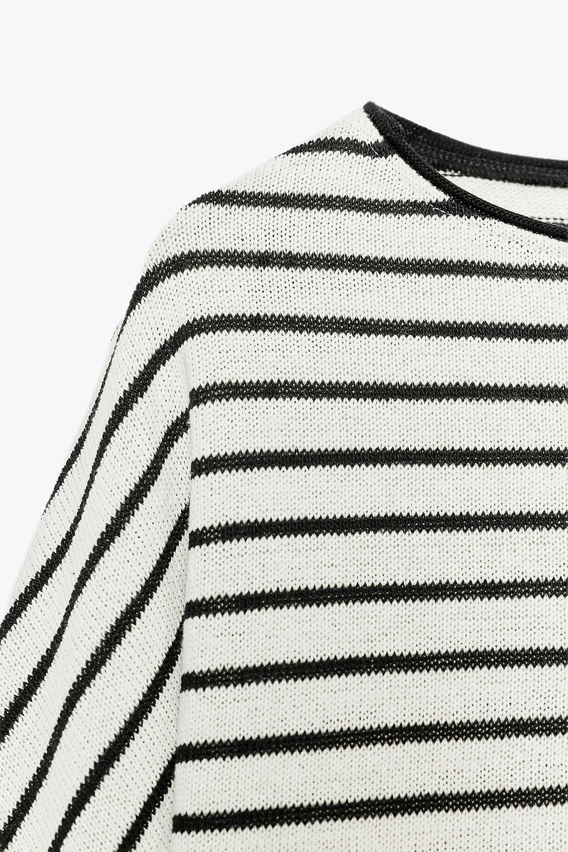 BATWING SLEEVE STRIPED TOP