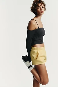 OFF-THE-SHOULDER TOP