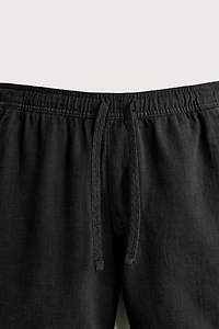 TEXTURED REGULAR FIT SHORTS