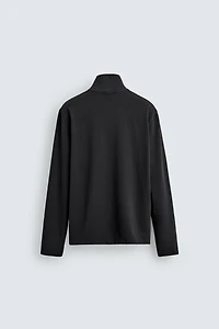 MOCK NECK T-SHIRT
