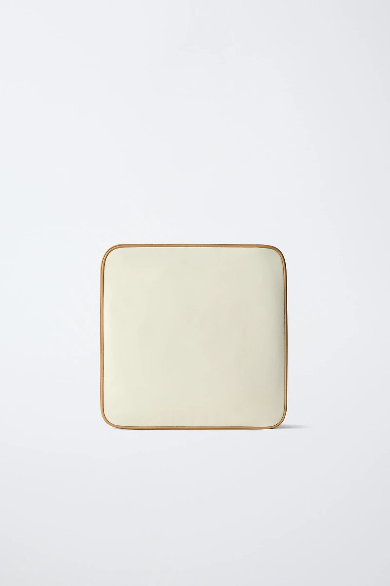 TRAVEL TOILETRY BAG