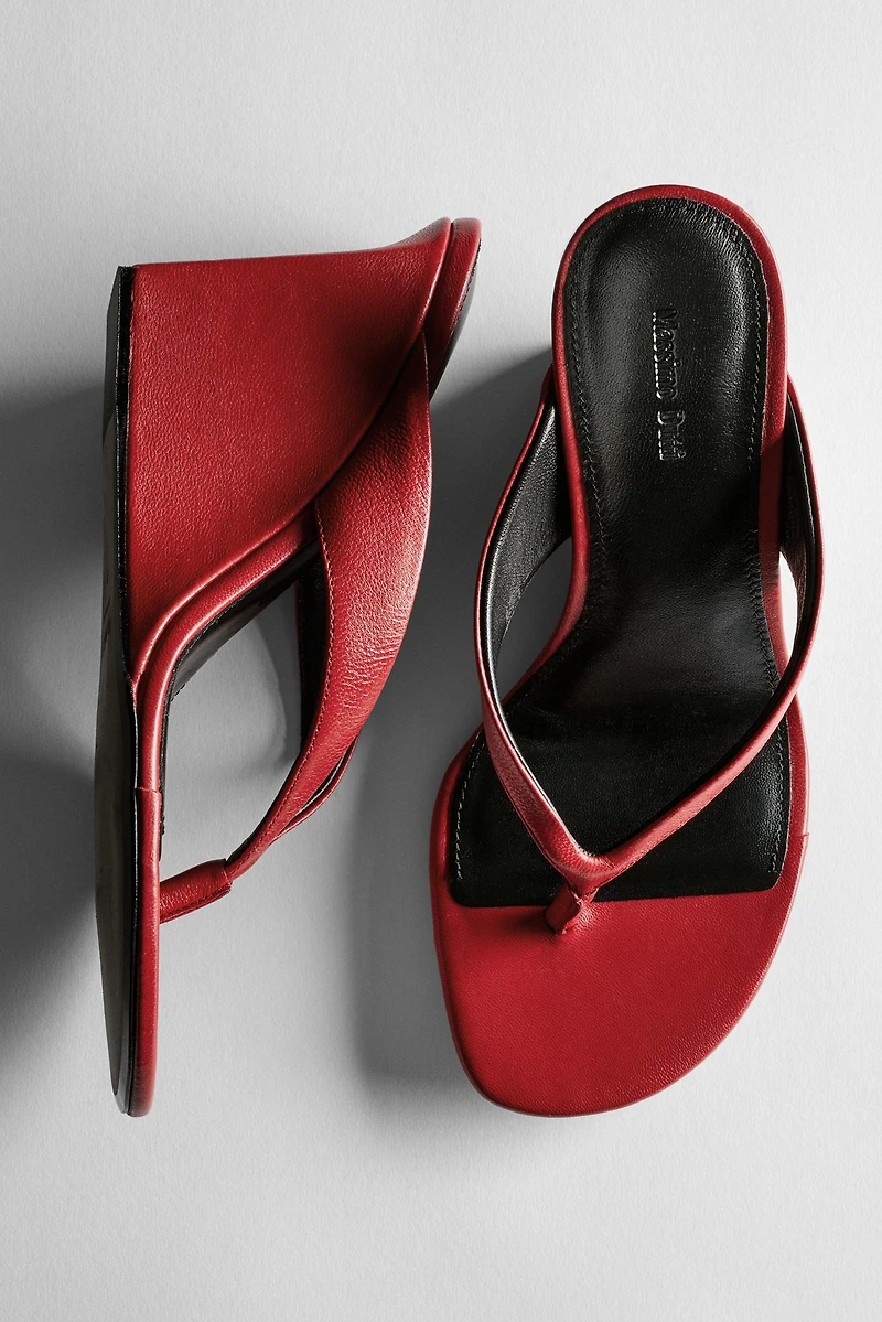 Leather wedges with toe divider