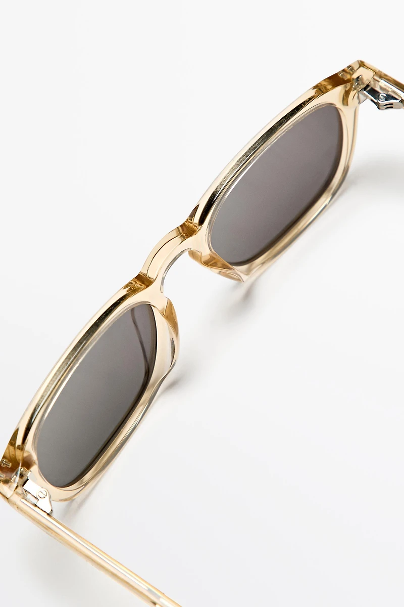Lunettes de soleil carrées