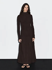 Long pleated stretch dress