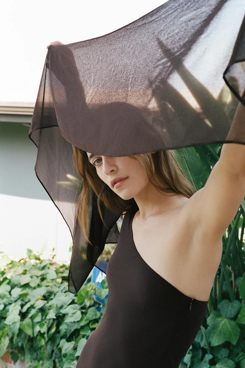 ROBE ASYMÉTRIQUE CAPE LIMITED EDITION