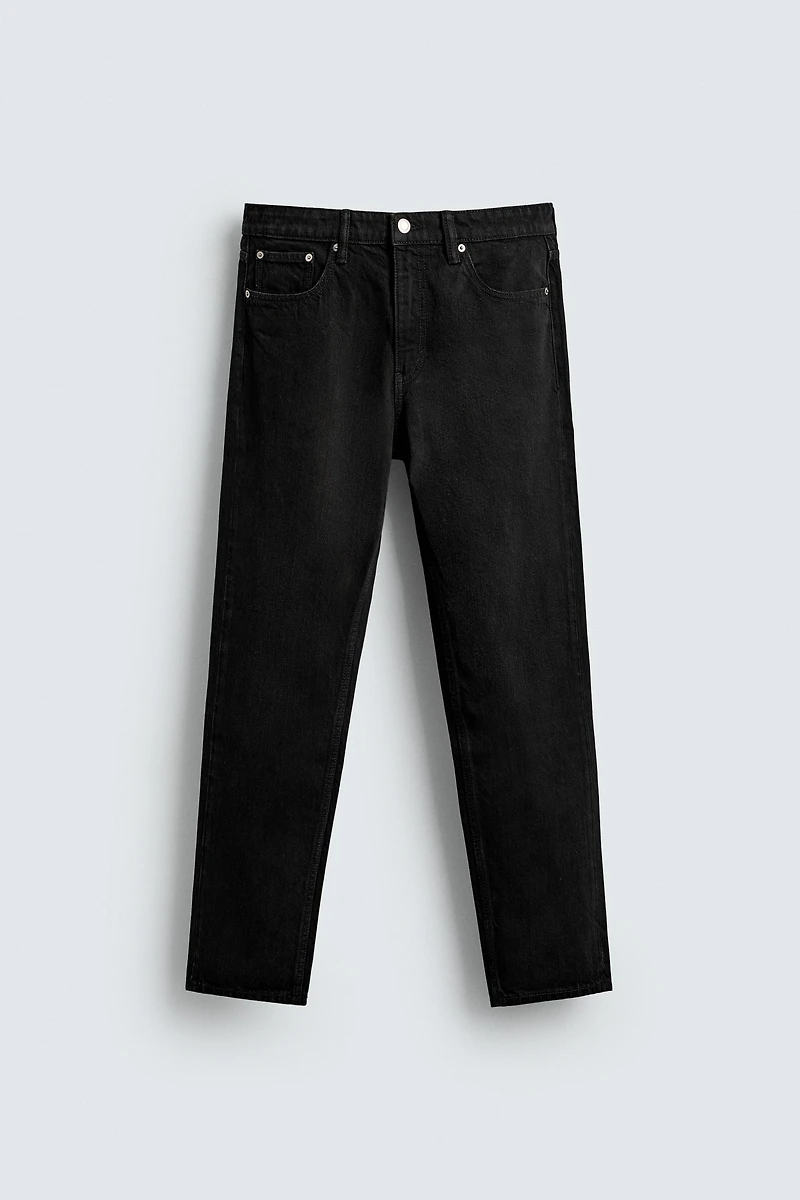 SLIM TAPERED FIT JEANS