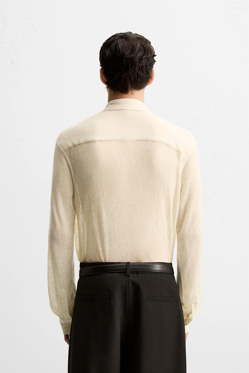 CHEMISE STRUCTURÉE SEMI-TRANSPARENTE