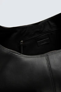 MULTI-POCKET SHOULDER BAG