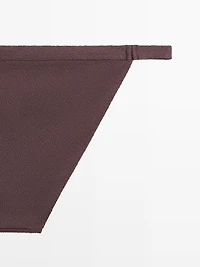 Textured bikini bottoms
