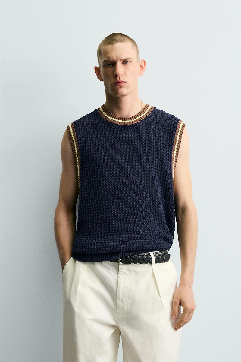 CONTRAST RIB KNIT VEST
