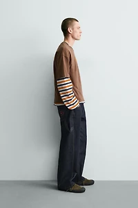 CONTRASTING TEXT PRINT T-SHIRT