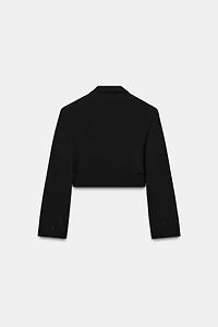 SHORT BLAZER WITH SHOULDER PADS AND PLEATS