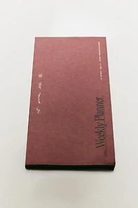 WEEKLY PLANNER WITH GOLD RIMS