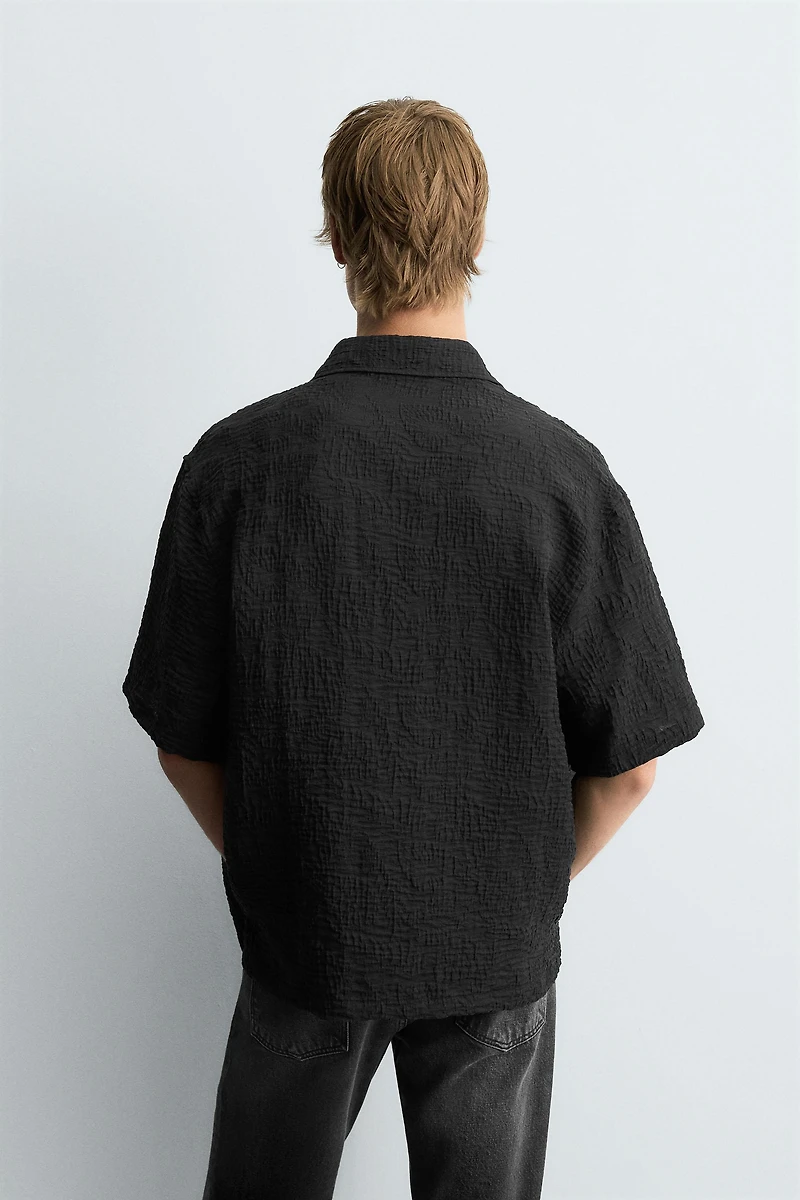 FLOWY TEXTURED SHIRT