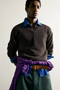 REGULAR FIT V-NECK SWEATER
