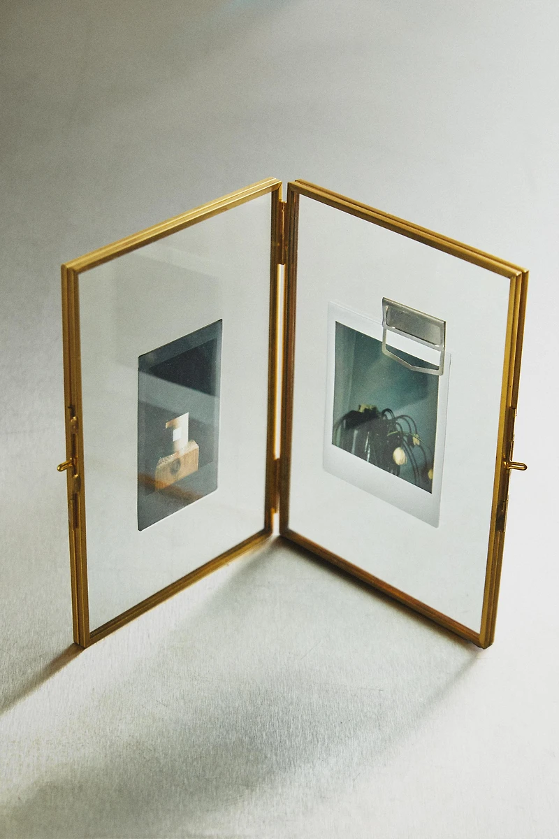 GOLDEN DOUBLE PICTURE FRAME