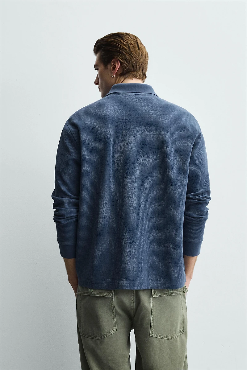 TEXTURED STRIPED POLO