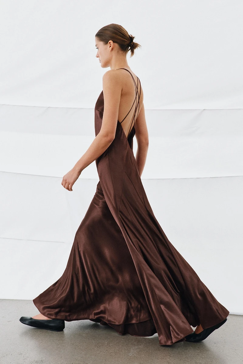 VOLUMINOUS SATIN LONG DRESS