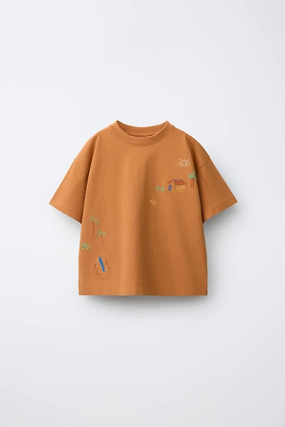 T-SHIRT BRODÉ