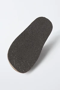 LEATHER BUCKLE SHOES