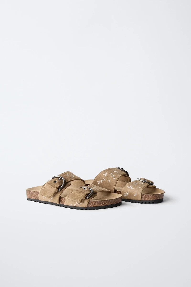 EMBROIDERED DOUBLE STRAP SANDALS