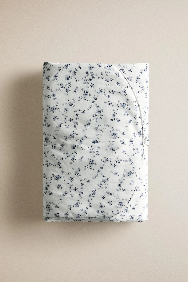 BABY BLUE FLOWER CHANGING MAT