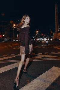 JUPE COURTE PAILLETTES MAILLE DENTELLE