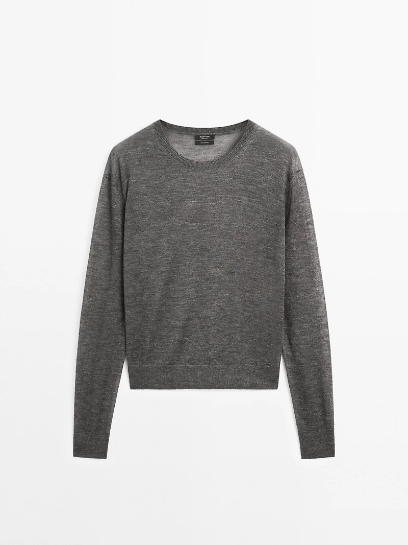100% cashmere fine knit sweater