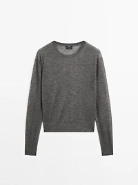 100% cashmere fine knit sweater