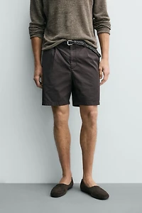 REGULAR FIT PLEATED SHORTS