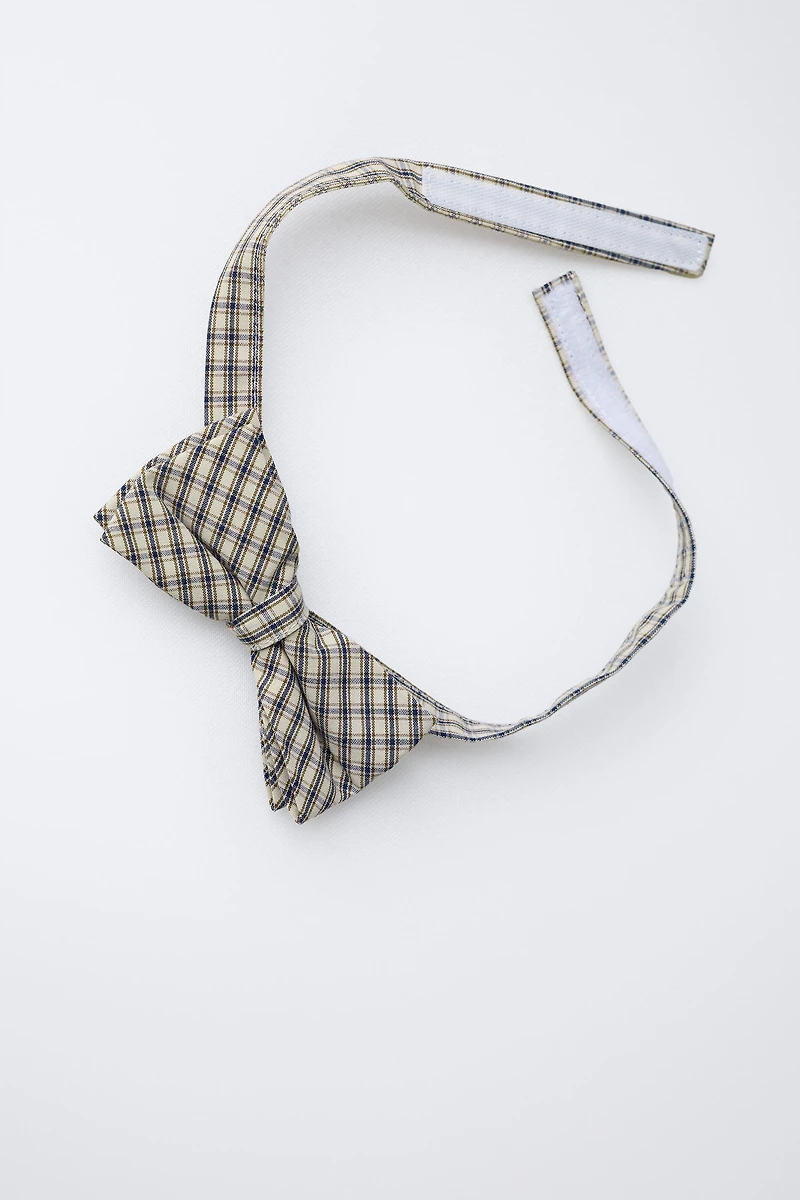 CHEMISE À NŒUD PAPILLON DÉTACHABLE