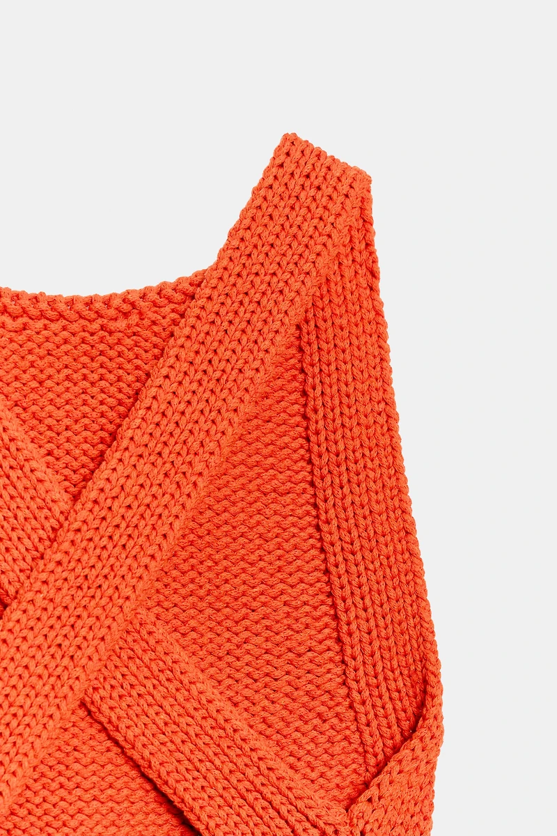 CROSS-BACK KNIT TOP