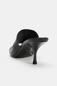 LEATHER HEEL SANDAL
