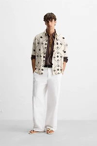 CONTRAST PRINT SHIRT