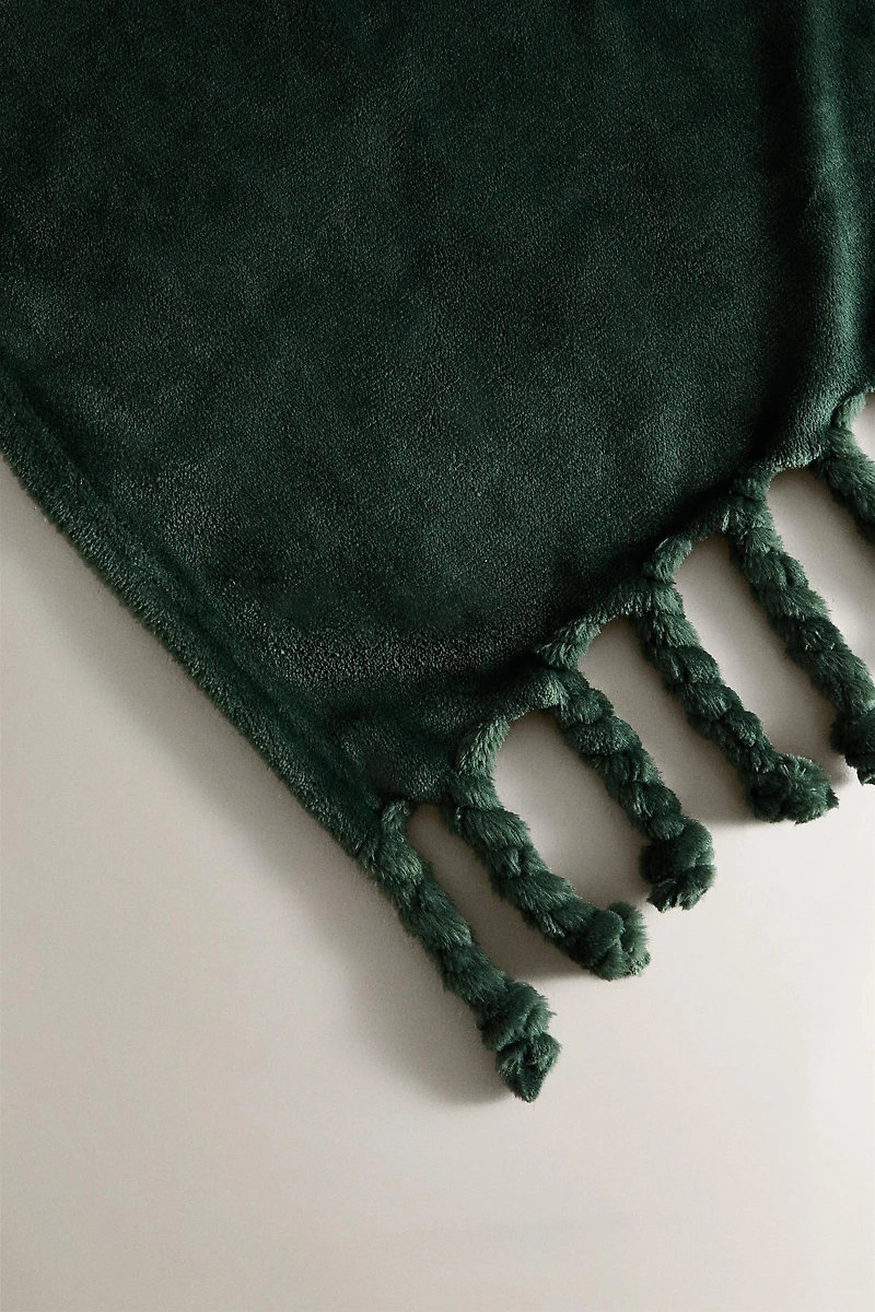 FLEECE BLANKET WITH FRINGING