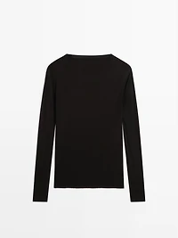 Lightweight regular fit long sleeve T-shirt