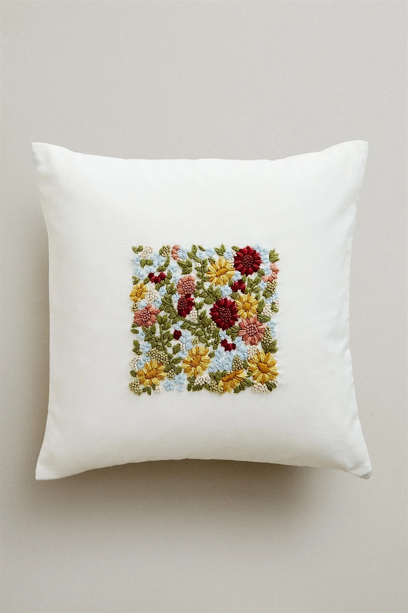 FLORAL EMBROIDERED THROW PILLOW COVER