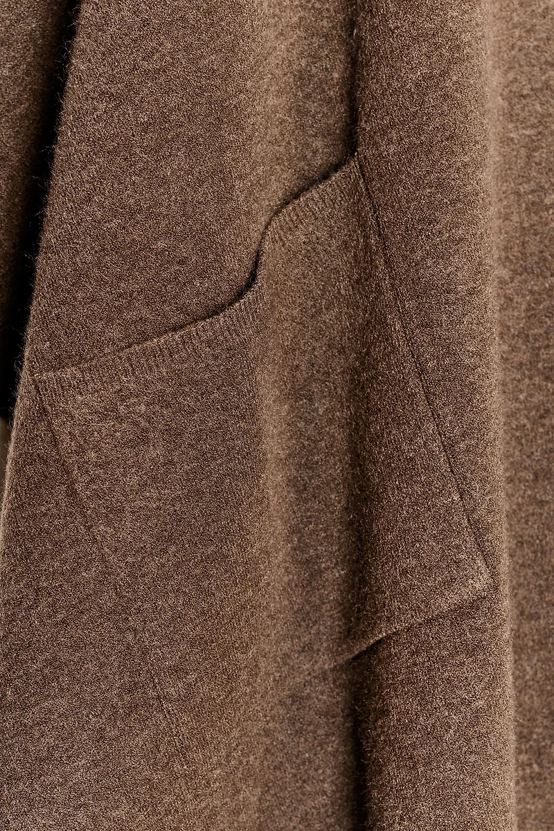 LONG KNIT CAPE