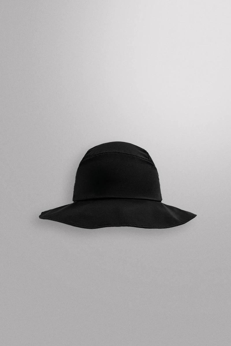 TECHNICAL BUCKET HAT