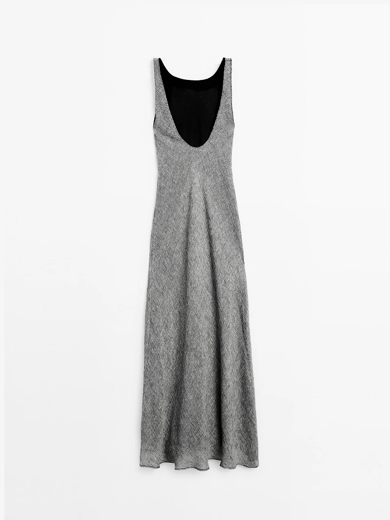 Linen fluid sleeveless dress