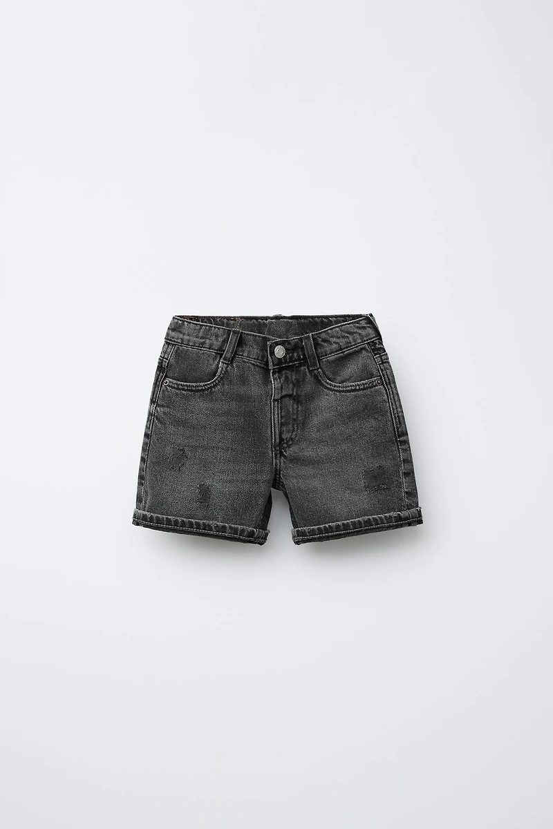 RIPPED DENIM SHORTS