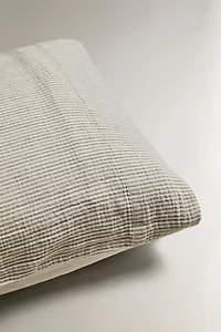 TEXTURED STRIPED PILLOWCASE